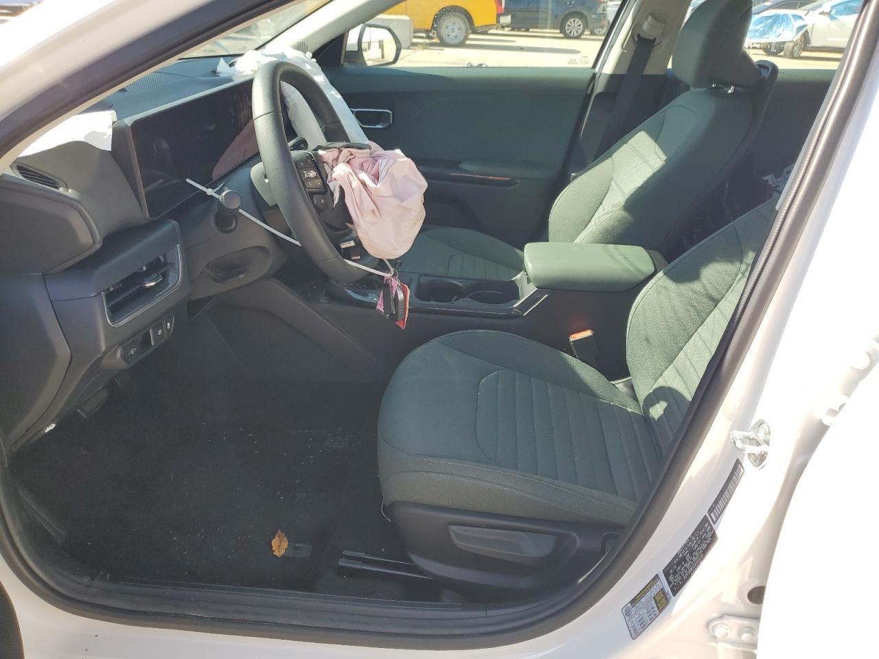 2025 Kia K4 Ex - Image 7