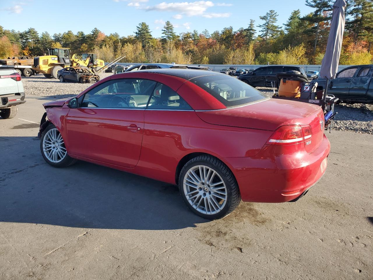 2012 Volkswagen Eos Komfort - Image 2