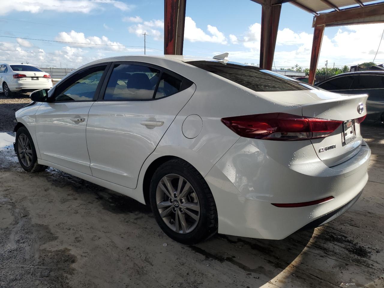 2018 Hyundai Elantra Sel - Фото 2