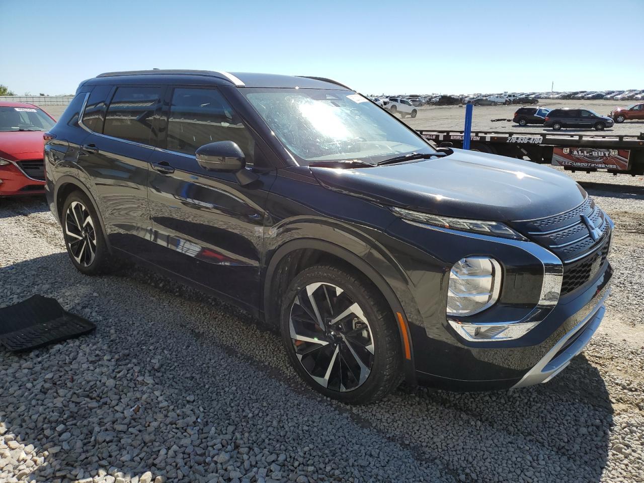 2024 Mitsubishi Outlander Sel - Image 4