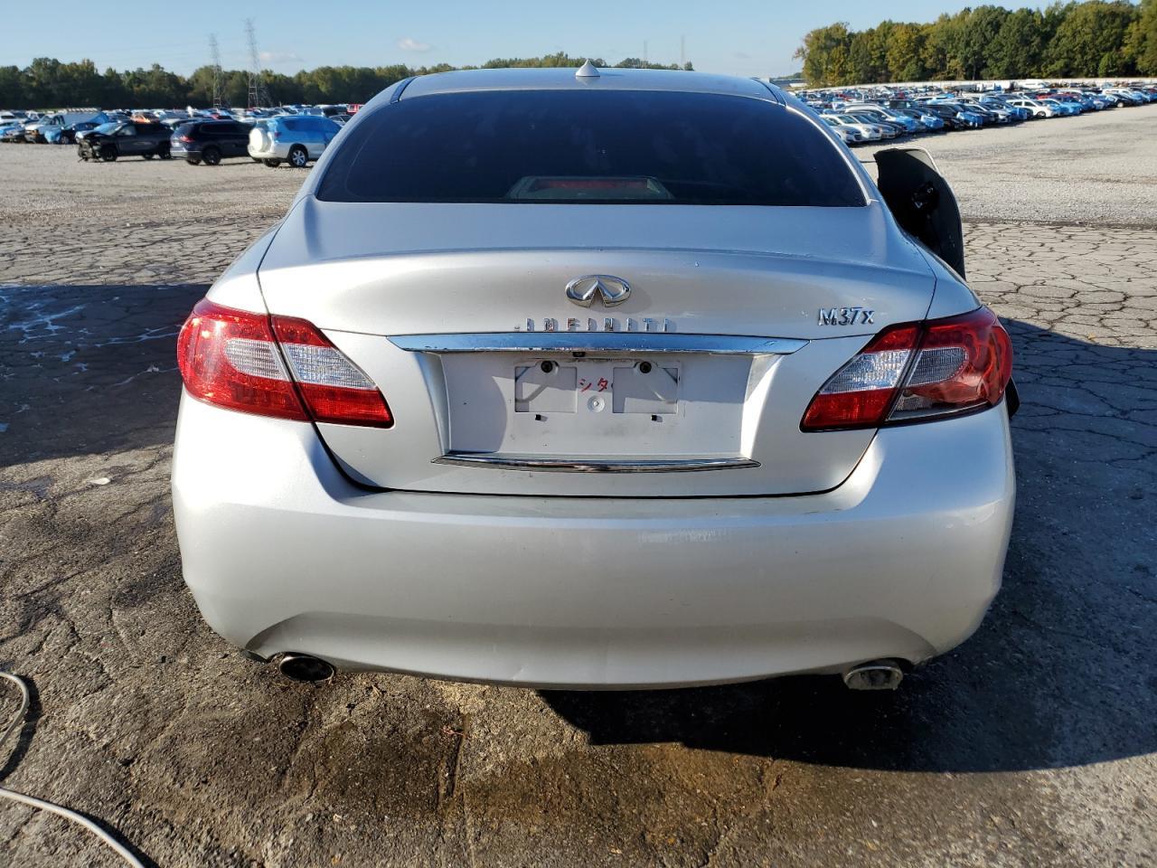 2011 Infiniti M37 X - Фото 6