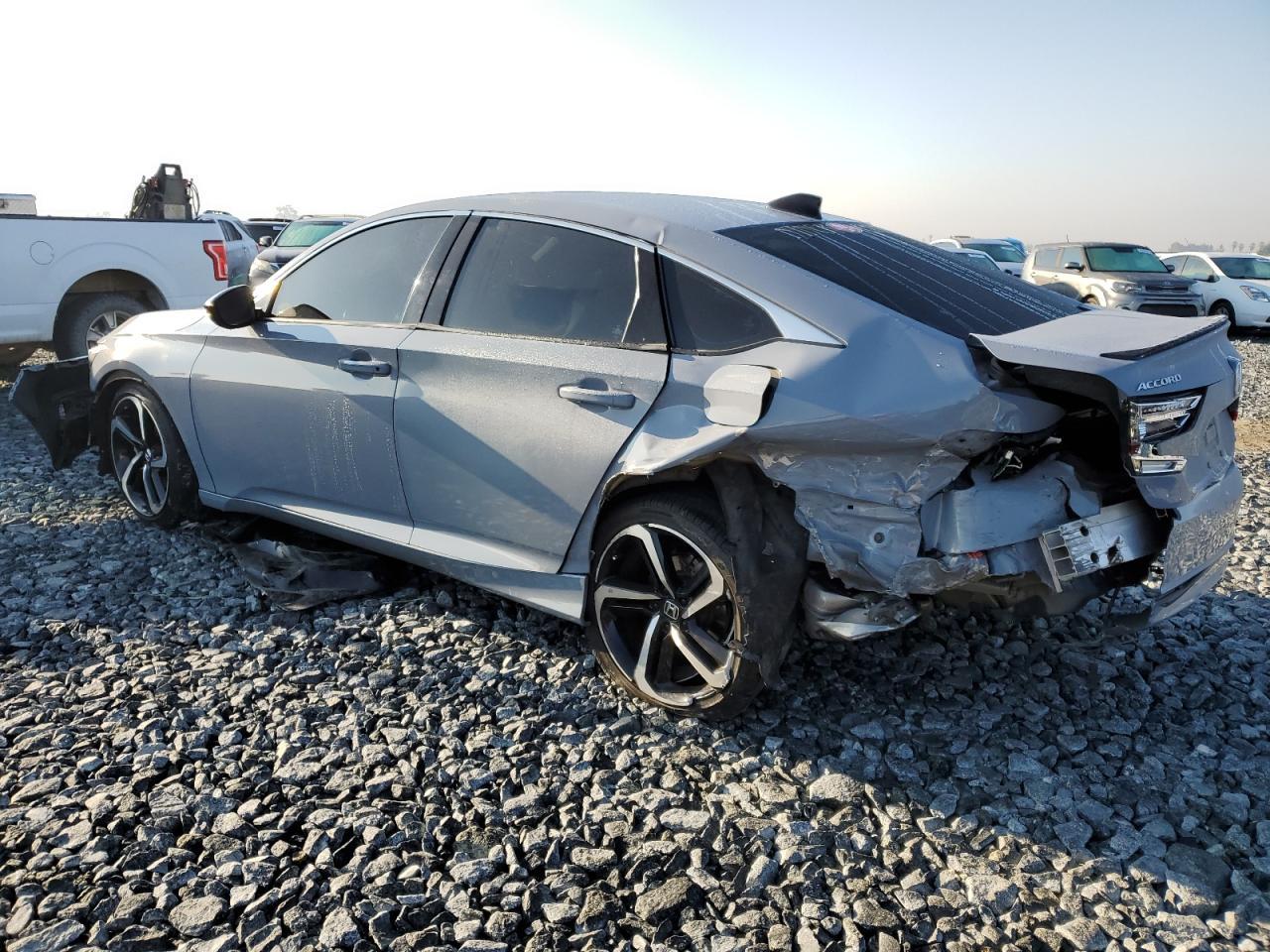 2021 Honda Accord Sport - Фото 2