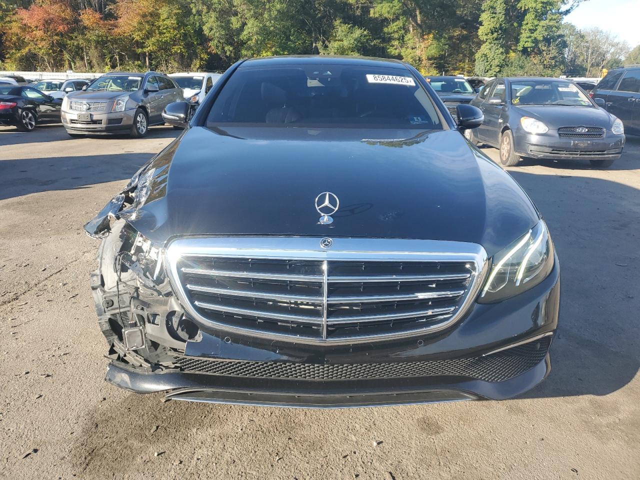 2018 Mercedes-Benz E 300 4Matic - Фото 5