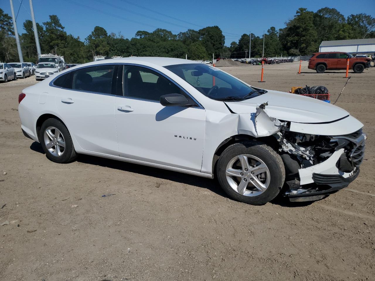 2020 Chevrolet Malibu Ls - Image 4