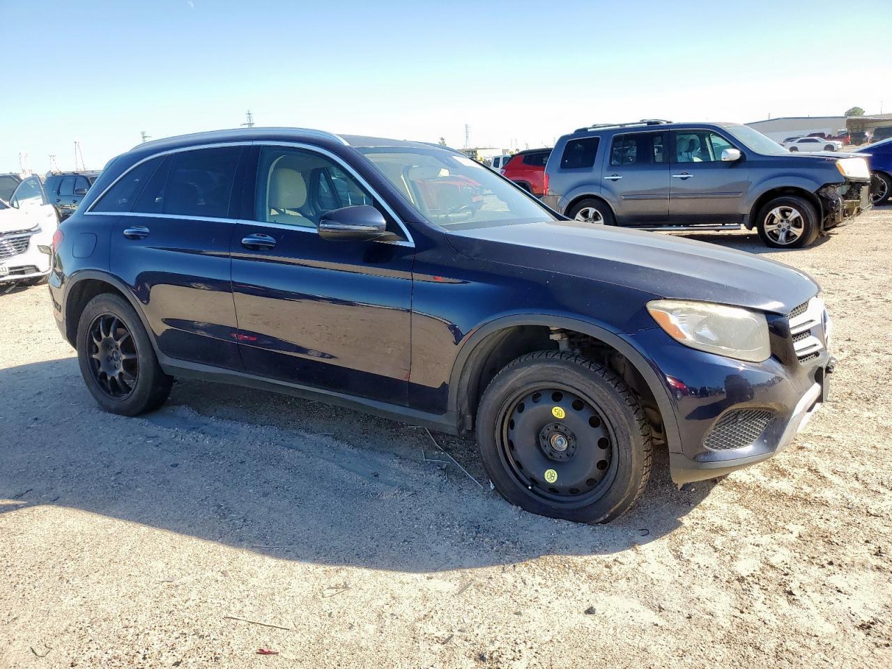 2016 Mercedes-Benz Glc 300 4Matic - Image 4