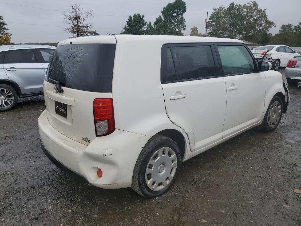 2015 Scion Xb Base - Фото 3