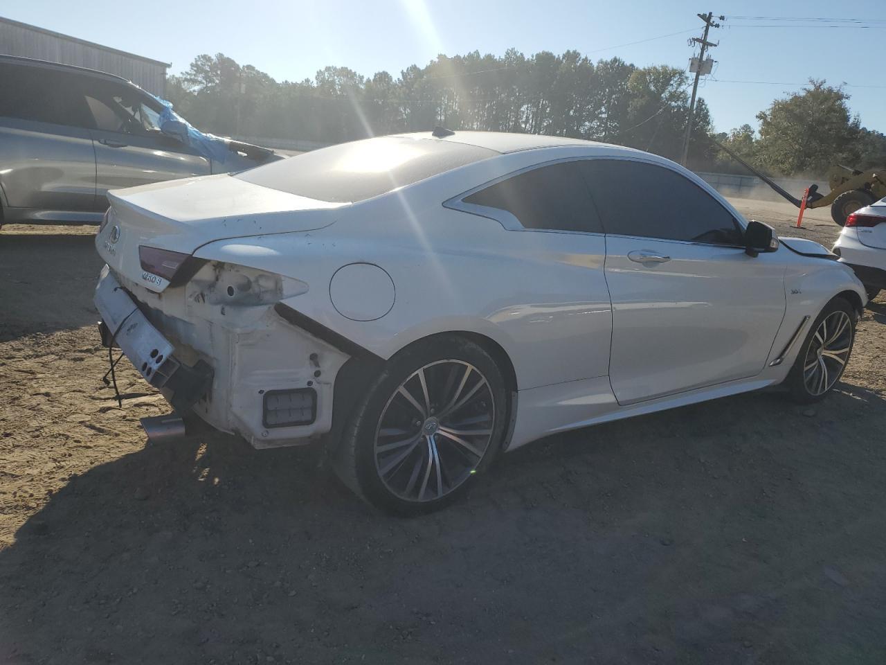 2017 Infiniti Q60 Premium - Фото 3