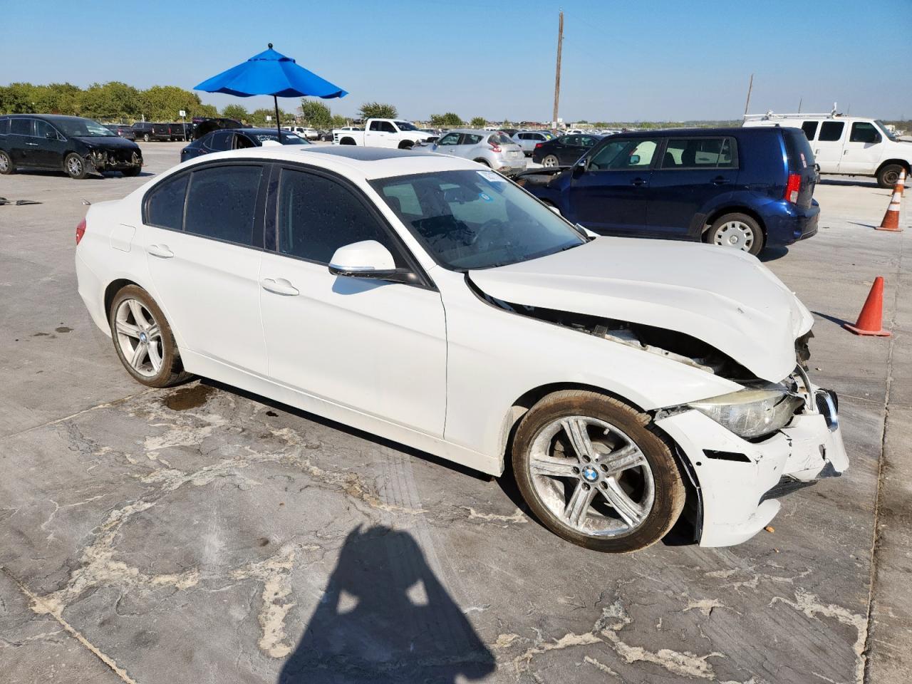 2015 BMW 328 I - Image 4