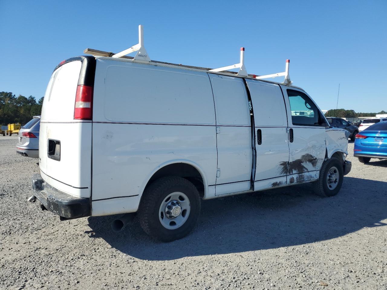 2012 Chevrolet Express G2500 - Image 3