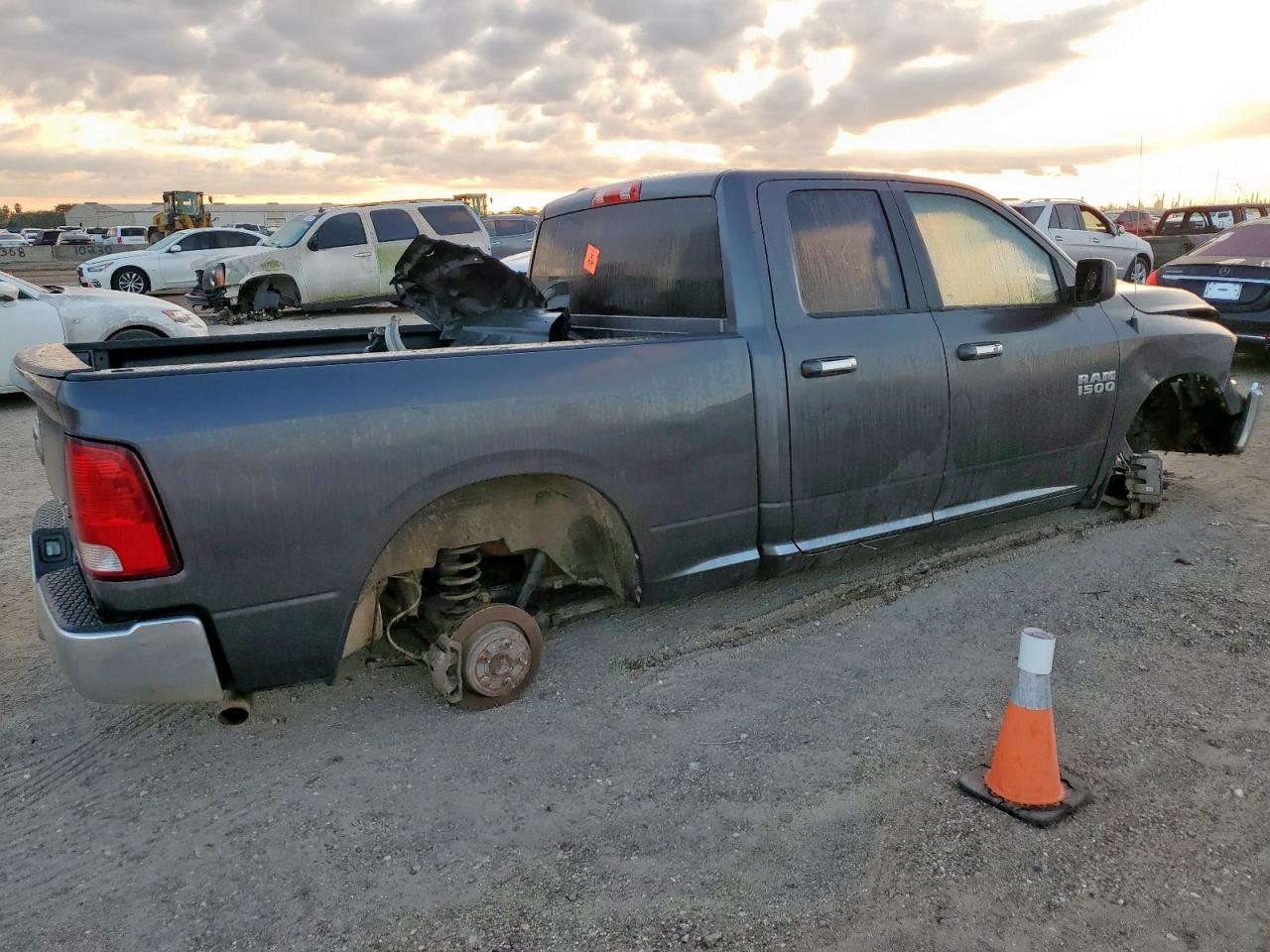 2016 Ram 1500 Slt - Image 3
