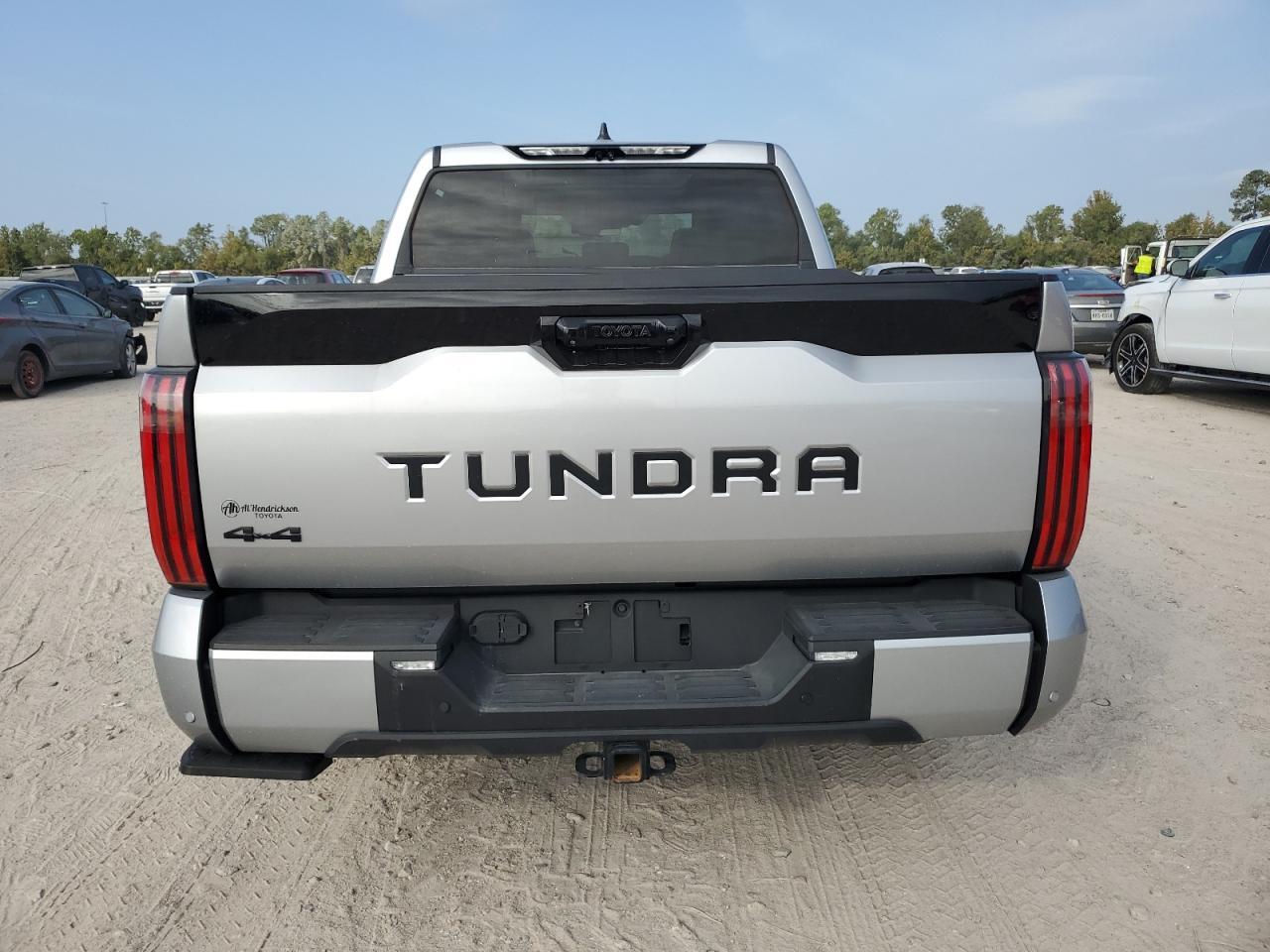 2024 Toyota Tundra Crewmax Limited - Фото 6