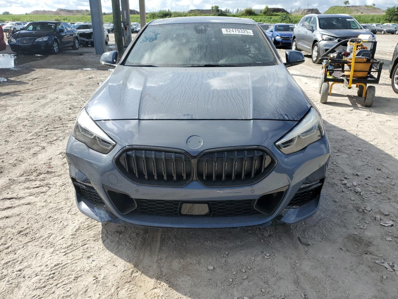 2022 BMW 228Xi - Фото 5