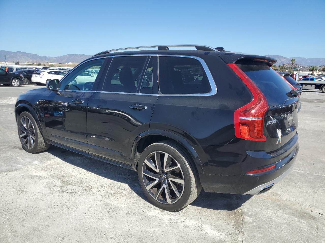 2019 Volvo Xc90 T6 Momentum - Image 2