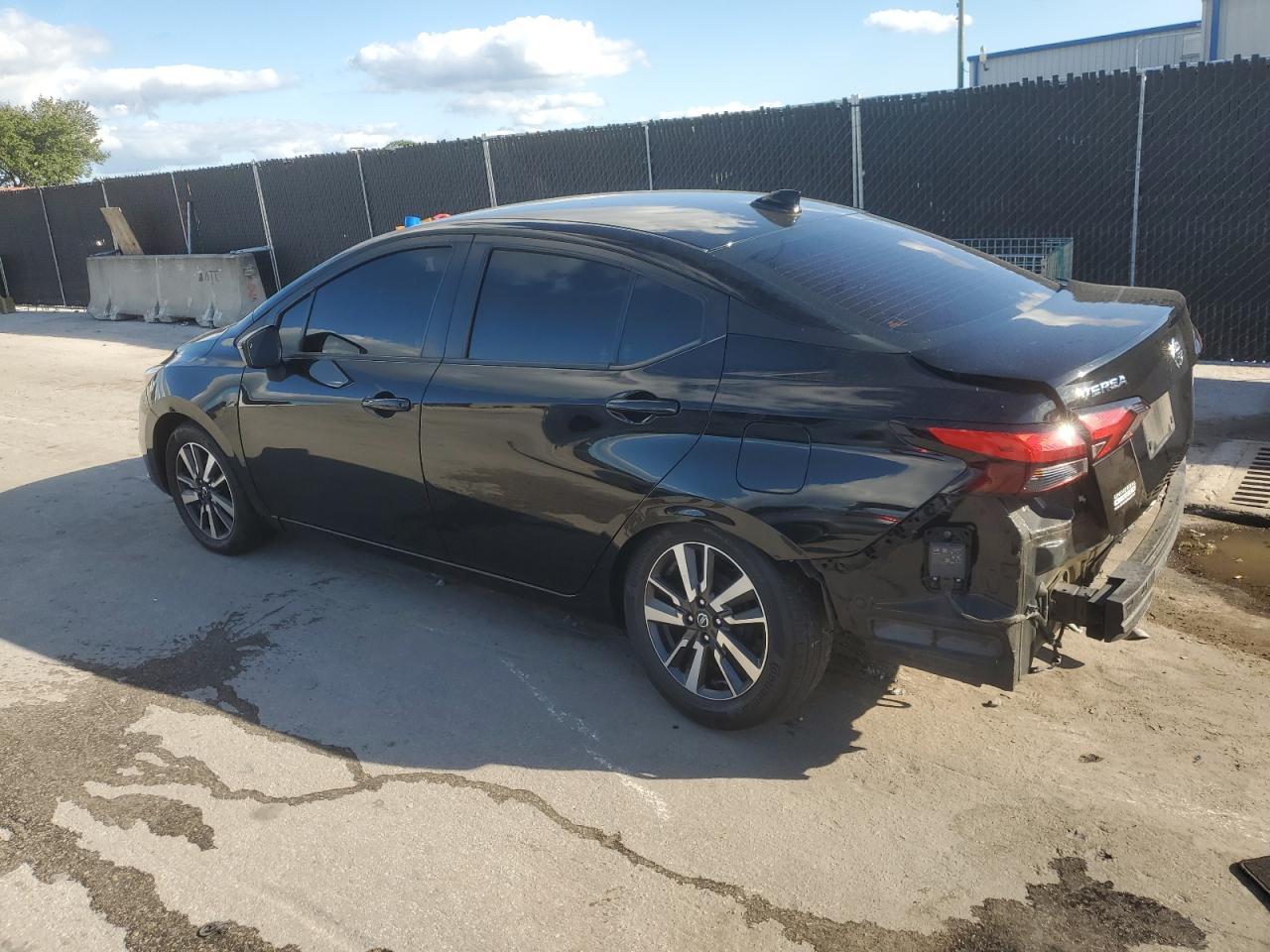 2021 Nissan Versa Sv - Image 2