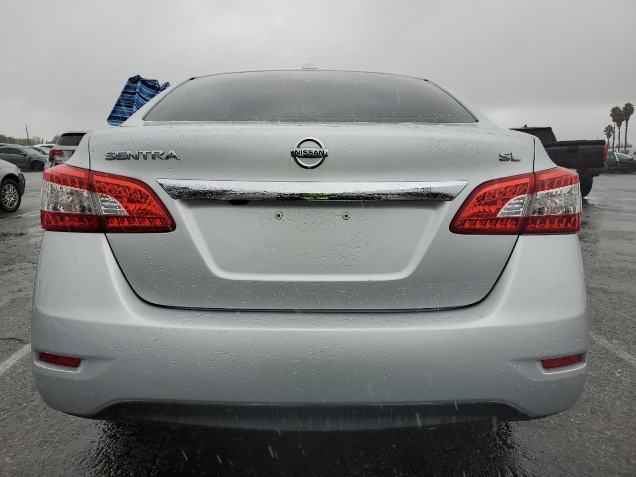 2015 Nissan Sentra S - Фото 6