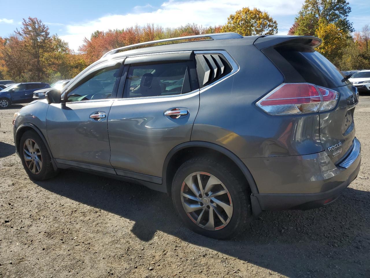 2015 Nissan Rogue S - Фото 2