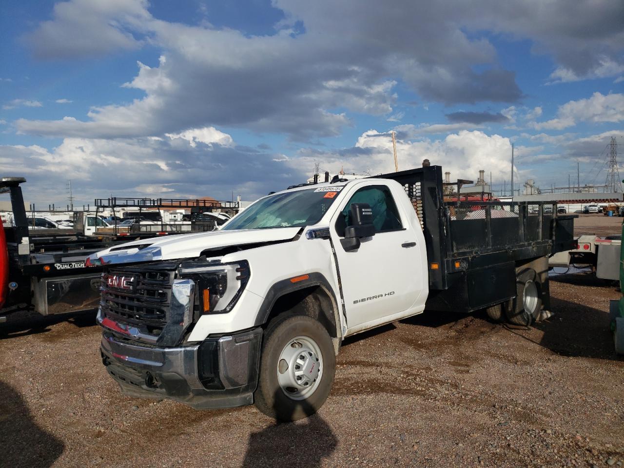 2025 GMC Sierra Hd Flatbed Truck - Фото 2