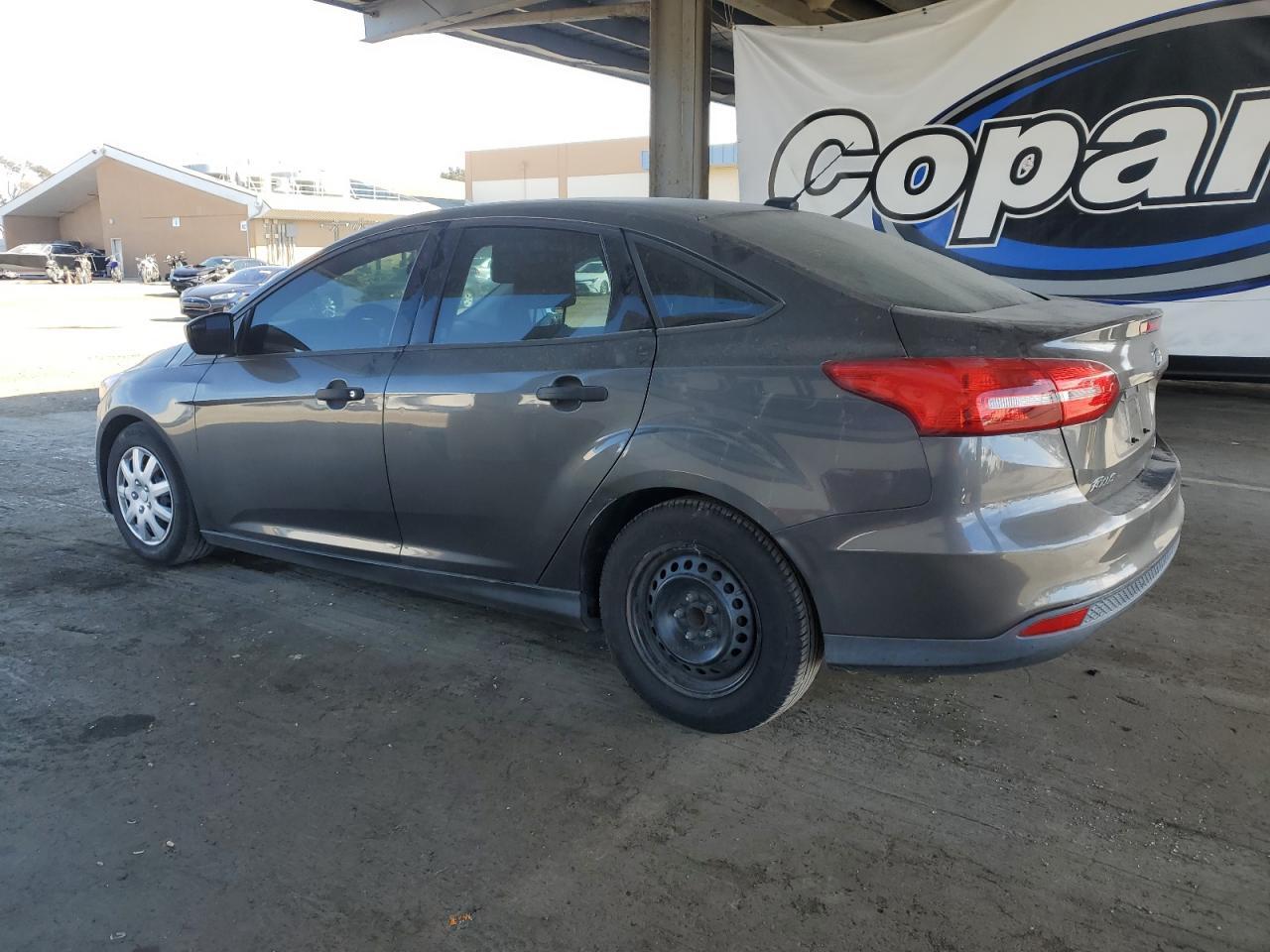 2016 Ford Focus S - Фото 2