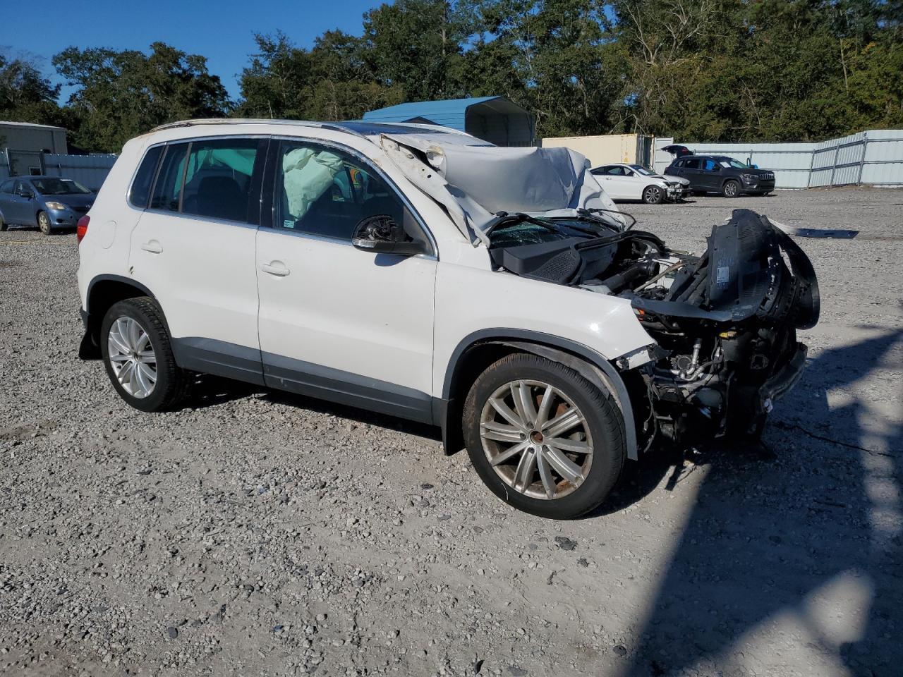 2009 Volkswagen Tiguan Se - Image 4