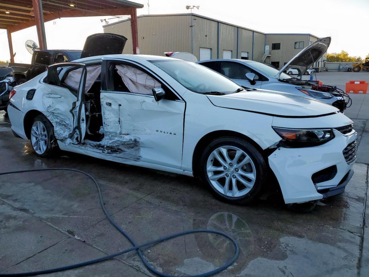 2016 Chevrolet Malibu Lt - Image 4