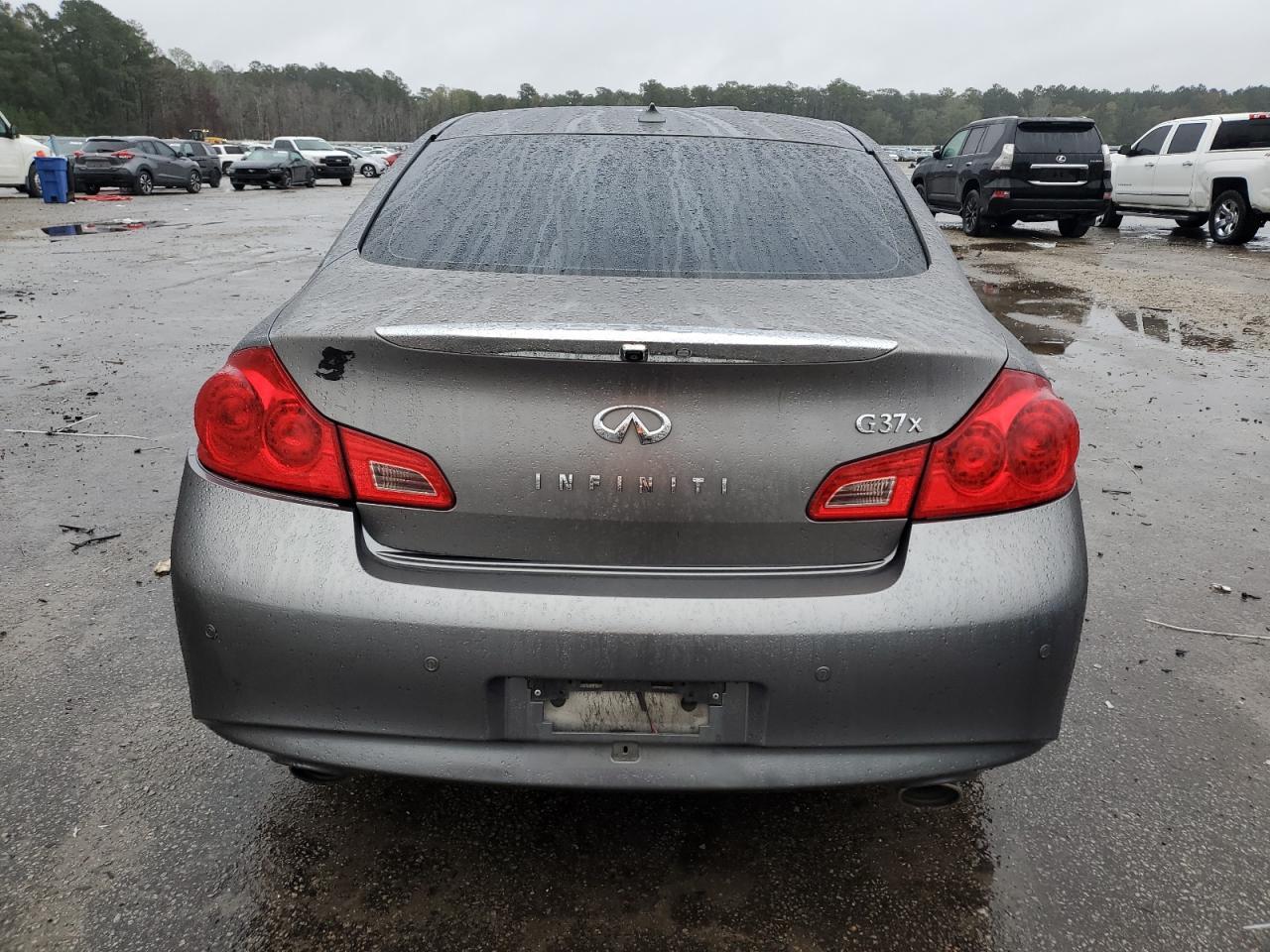 2013 Infiniti G37 - Image 6