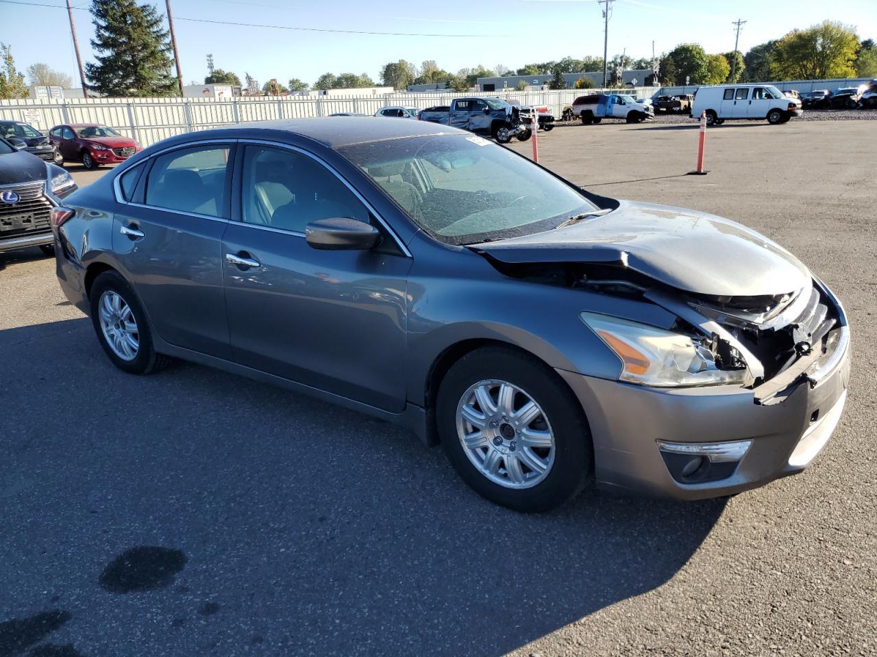 2015 Nissan Altima 2.5 - Фото 4