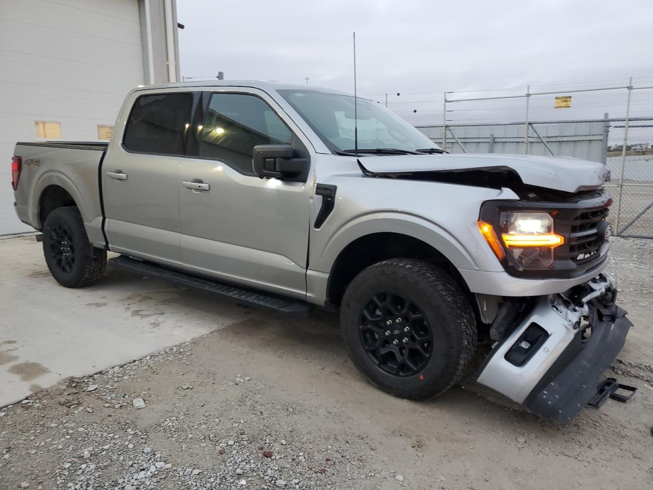 2024 Ford F150 Xlt - Фото 4