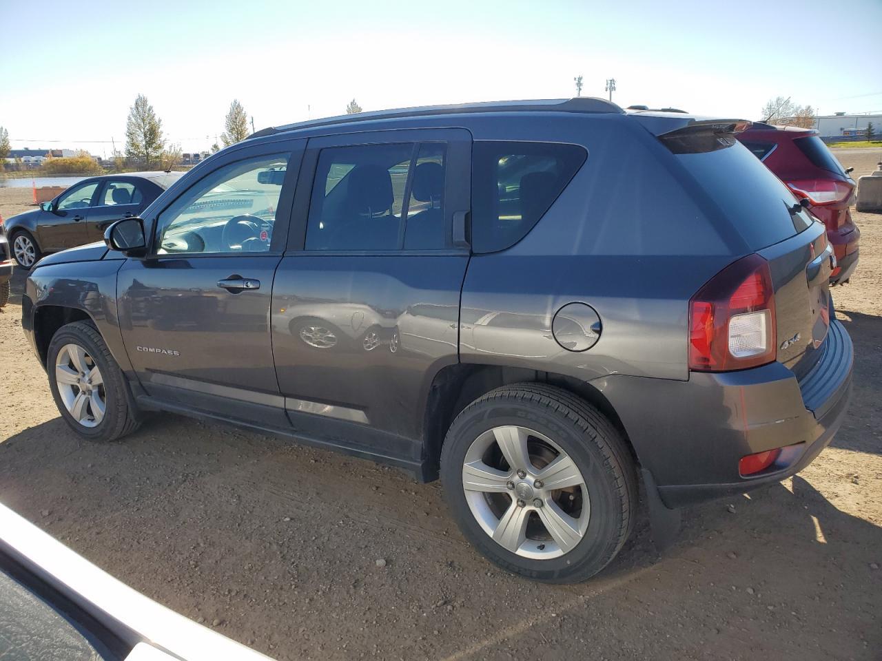 2015 Jeep Compass Sport - Фото 2