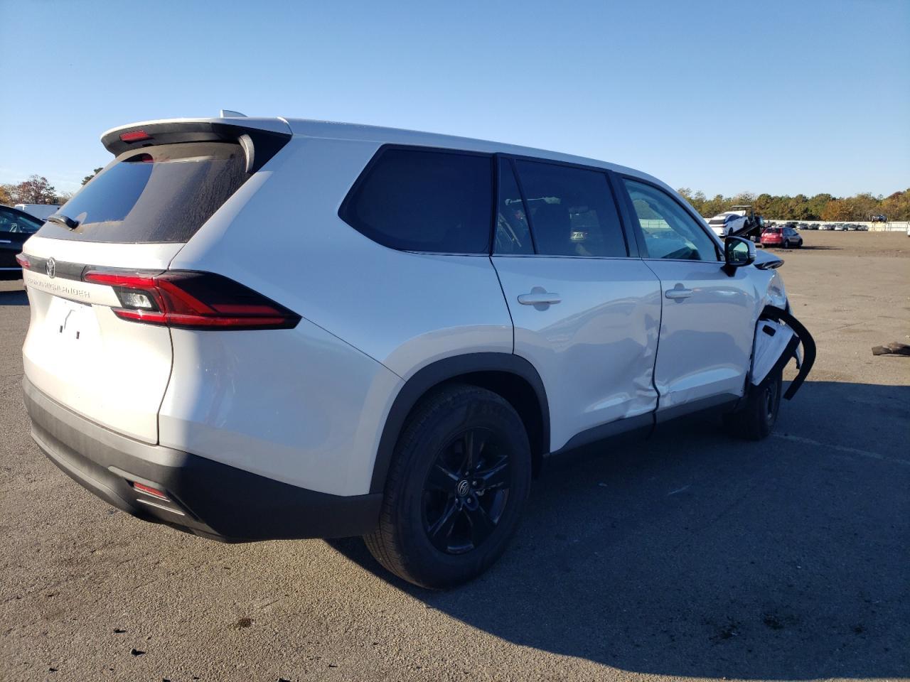 2025 Toyota Grand Highlander Le - Фото 3