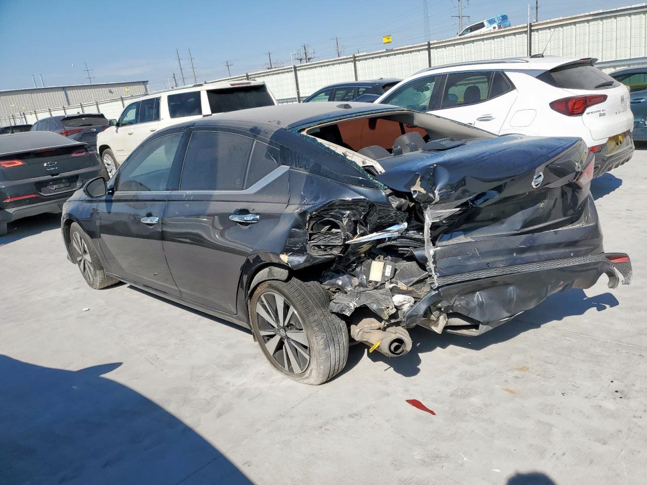 2020 Nissan Altima Sl - Фото 2