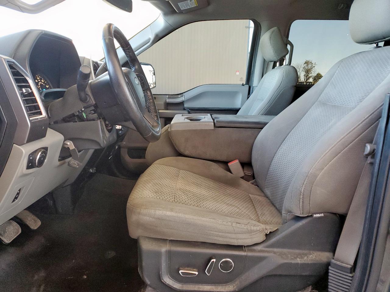 2015 Ford F150 Supercrew - Фото 7