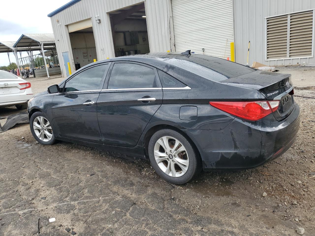 2012 Hyundai Sonata - Фото 2
