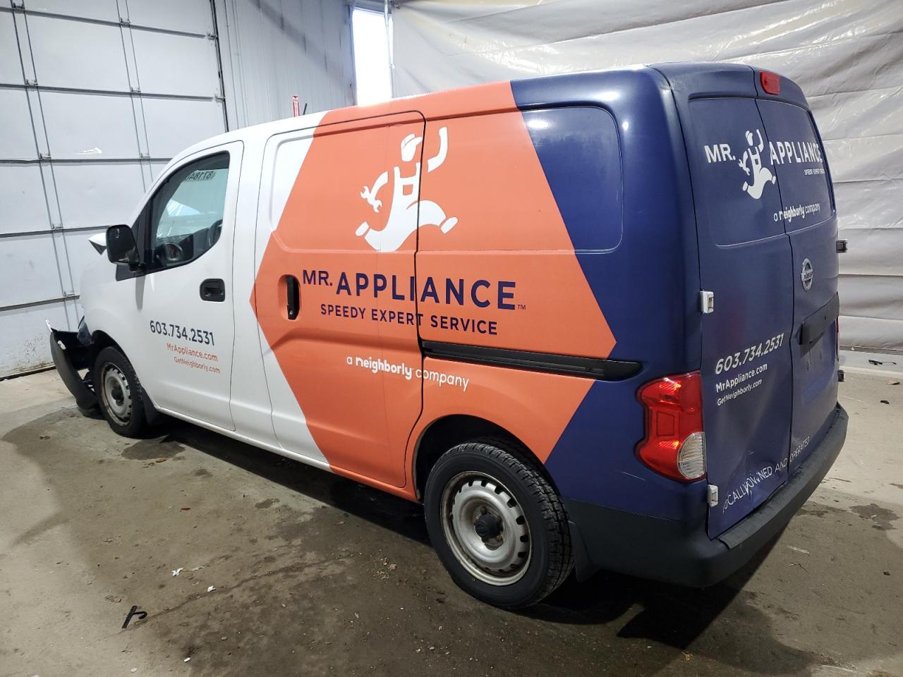 2017 Nissan Nv200 2.5S - Фото 2