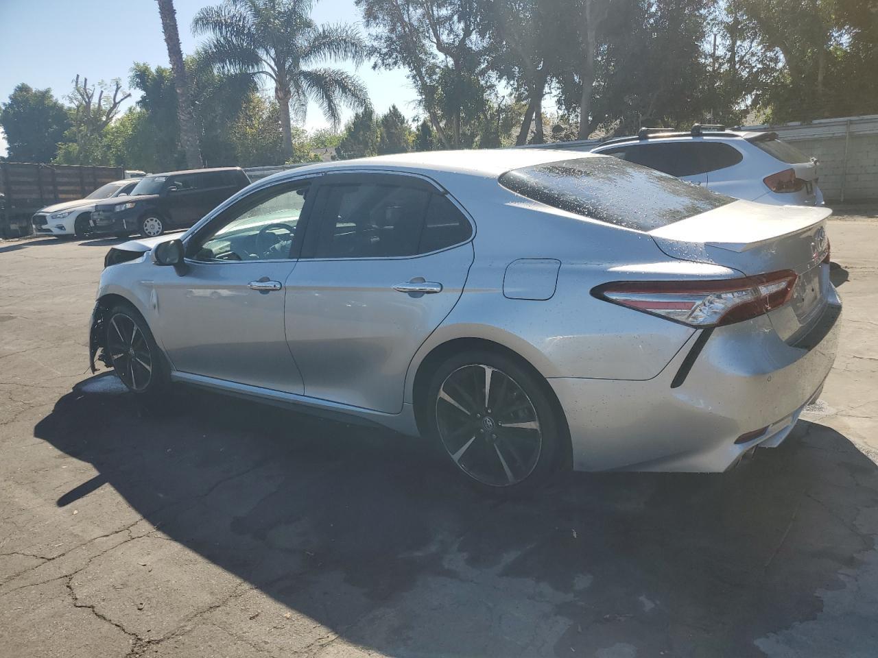 2018 Toyota Camry Xse - Фото 2