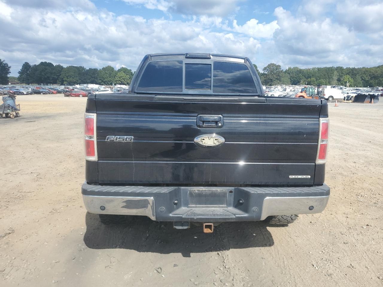 2011 Ford F150 Supercrew - Image 6