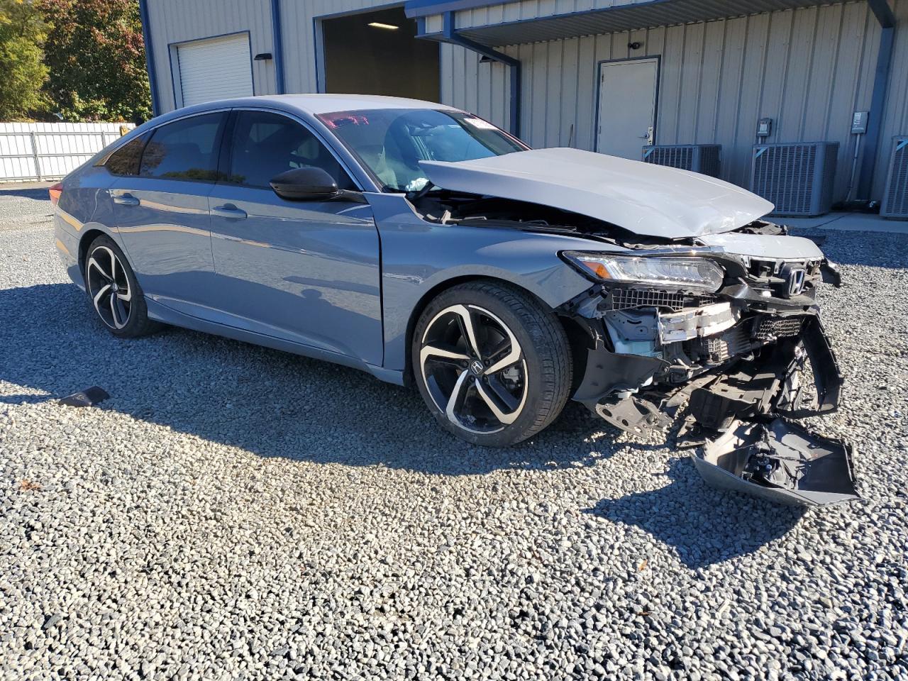 2022 Honda Accord Sport - Image 4