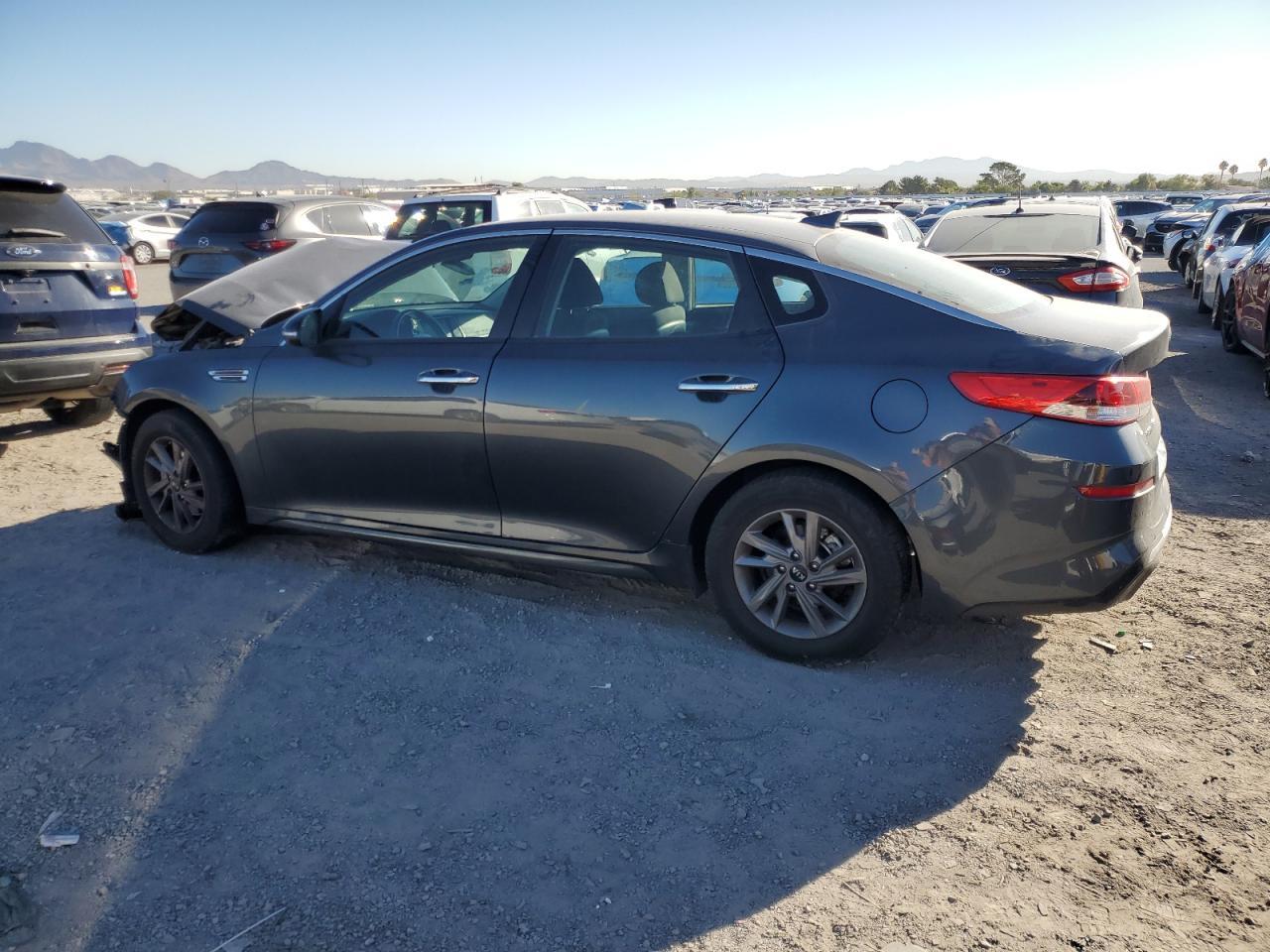 2020 Kia Optima Lx - Фото 2