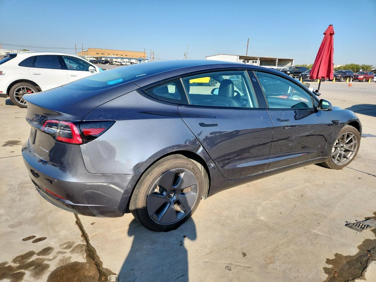 2022 Tesla Model 3 - Image 3