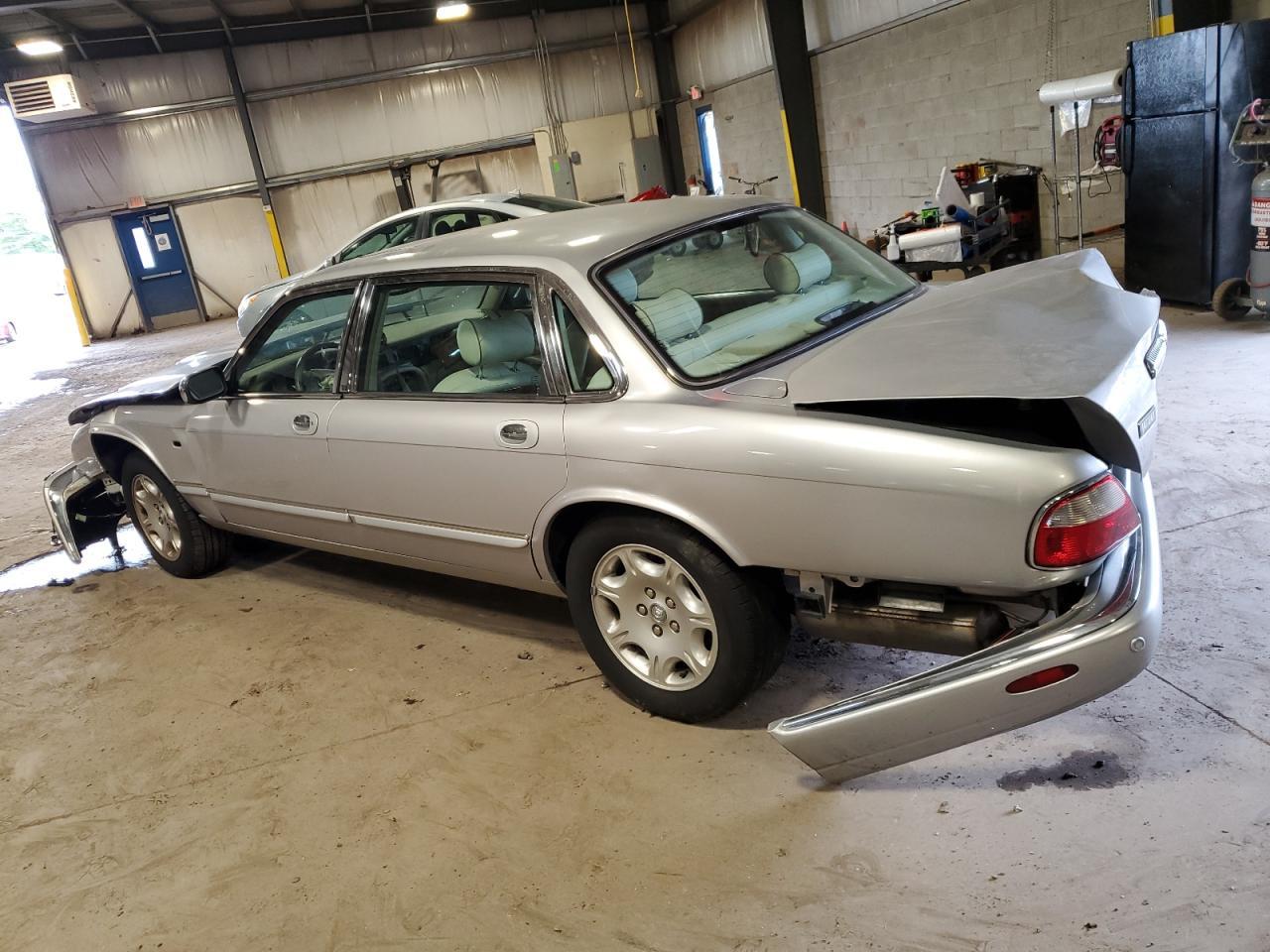 2002 Jaguar Vandenplas - Фото 2