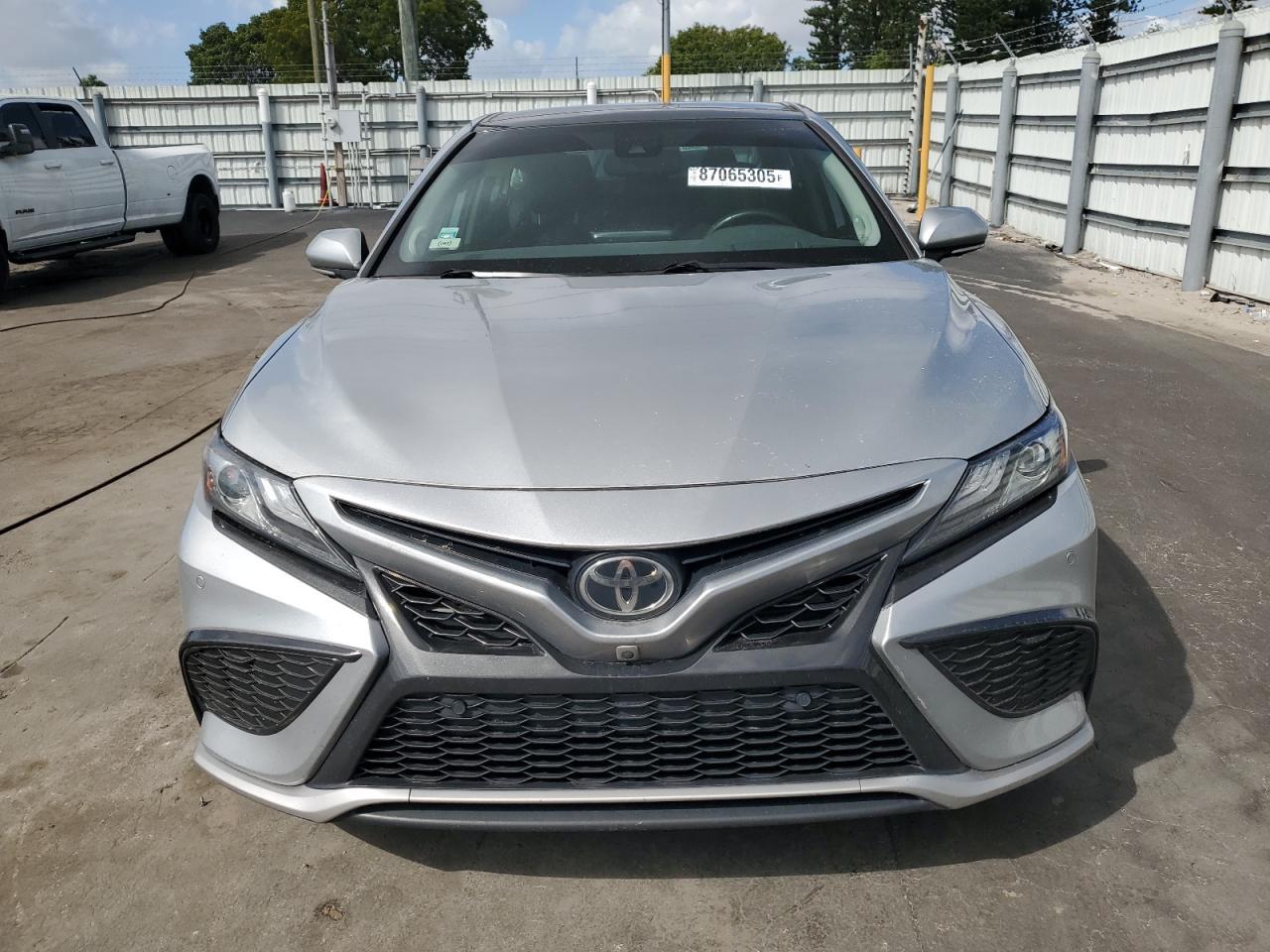 2022 Toyota Camry Xse - Фото 5