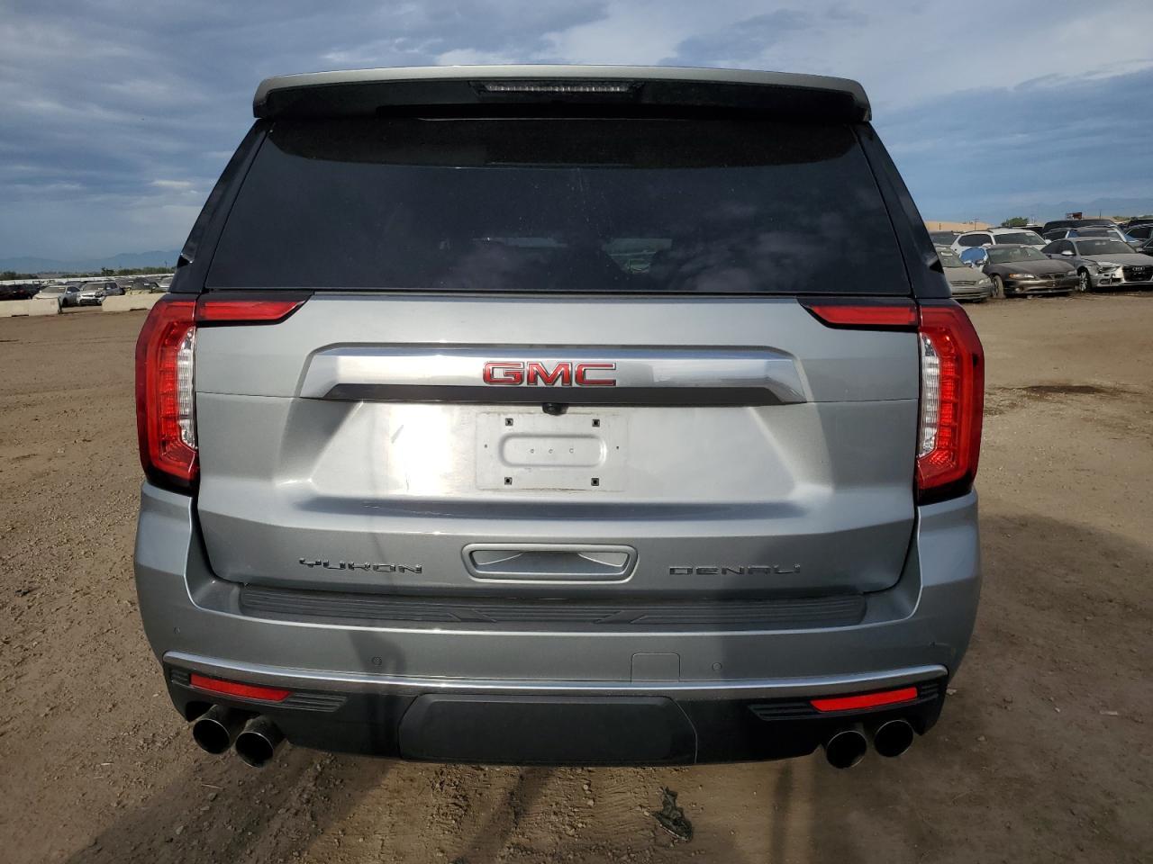2024 GMC Yukon Denali - Фото 6