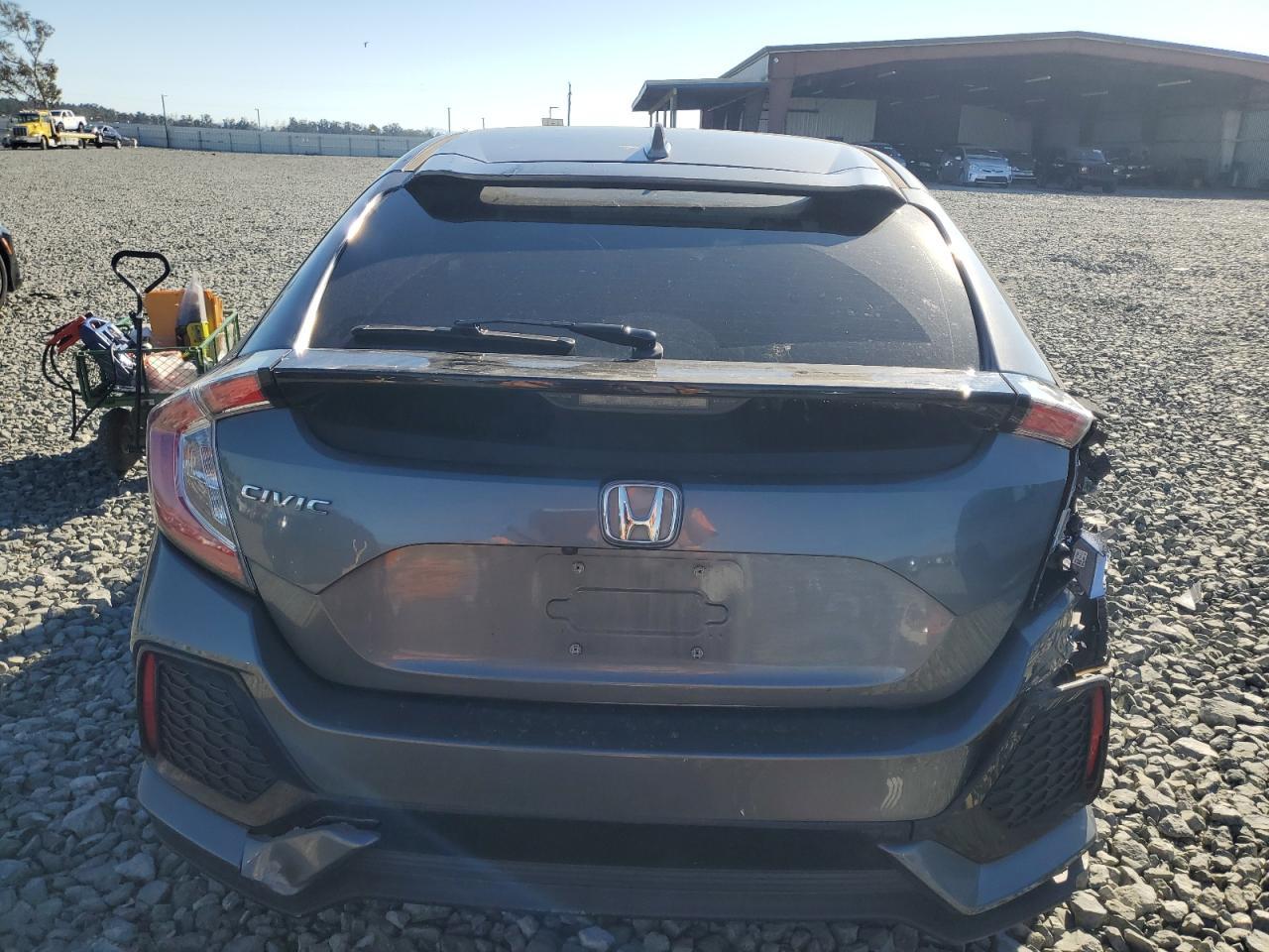 2018 Honda Civic Ex - Image 6