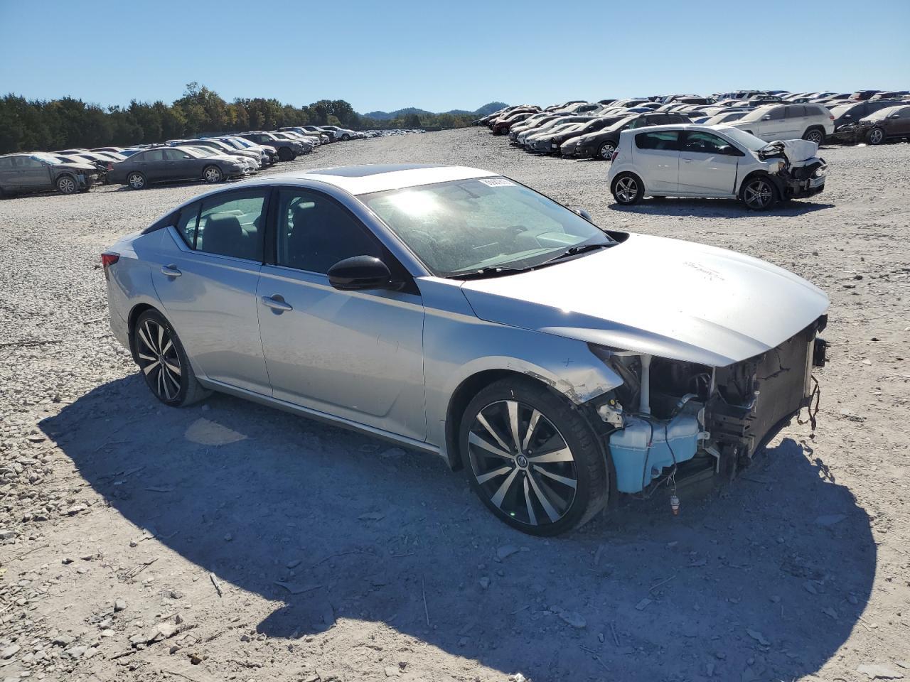 2019 Nissan Altima Sr - Фото 4