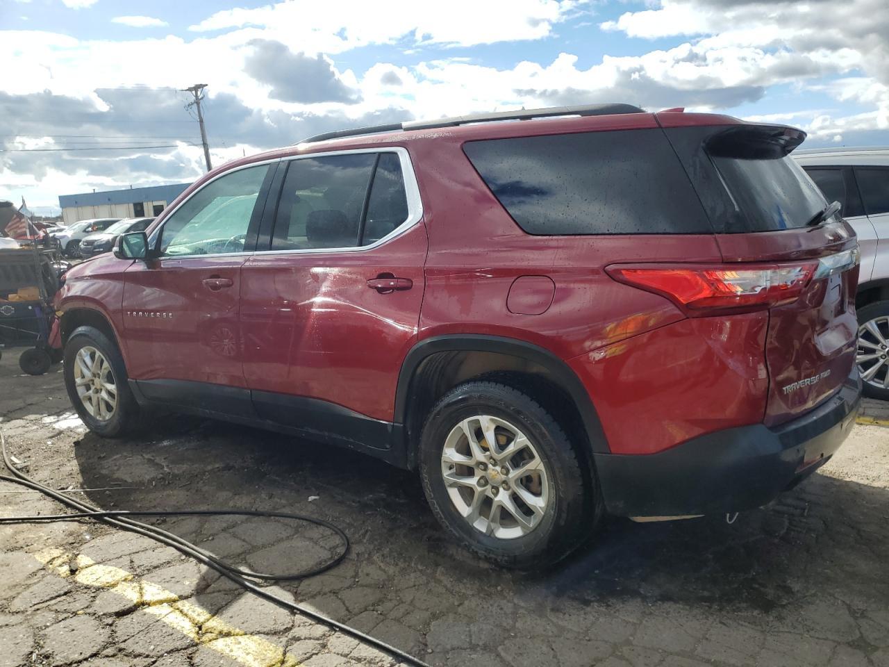 2021 Chevrolet Traverse Lt - Image 2