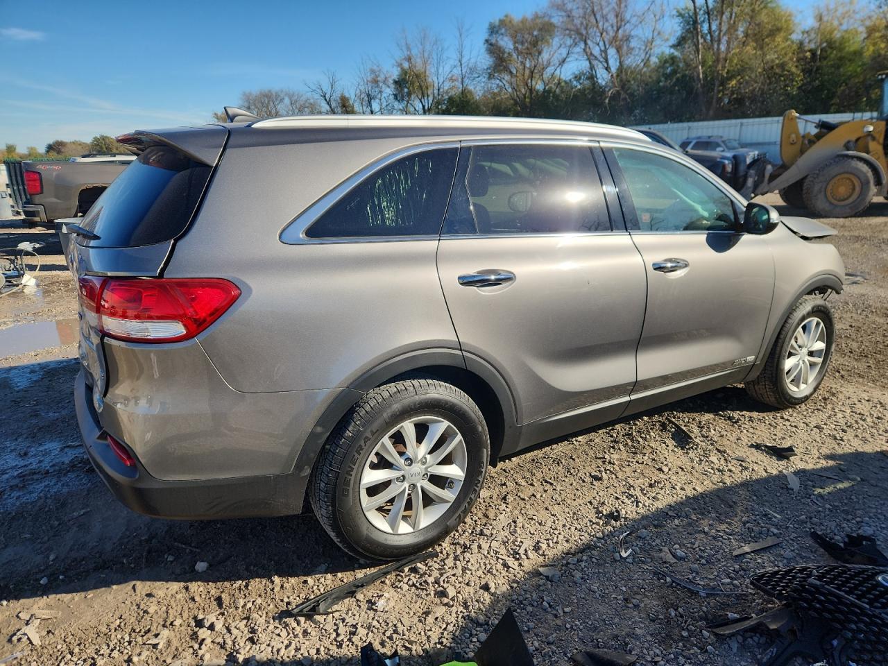 2017 Kia Sorento Lx - Image 3