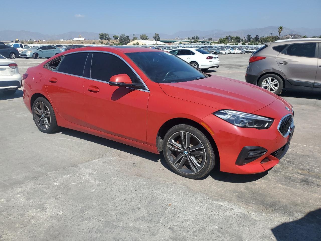 2021 BMW 228Xi - Фото 4