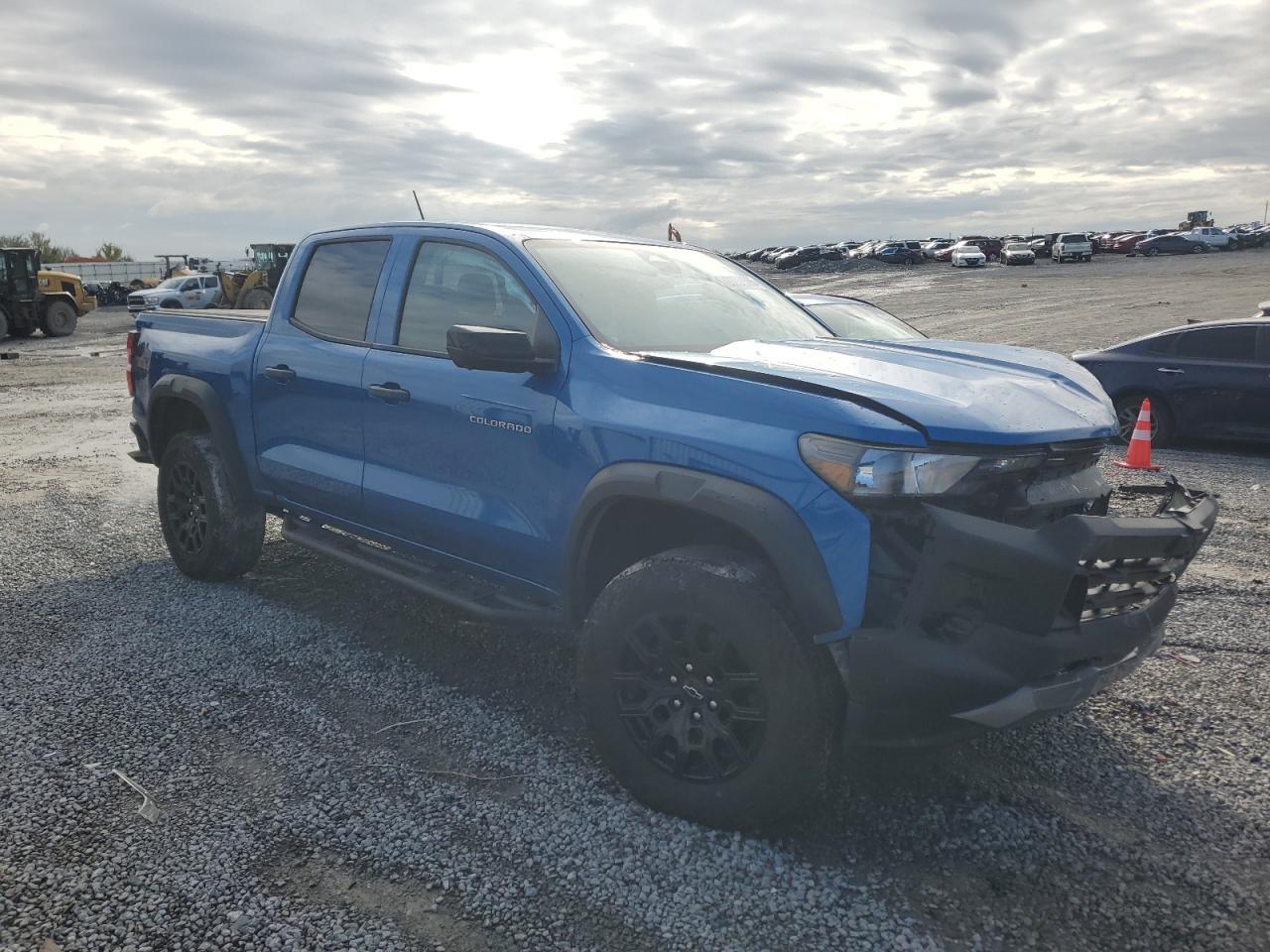 2023 Chevrolet Colorado Trail Boss - Image 4