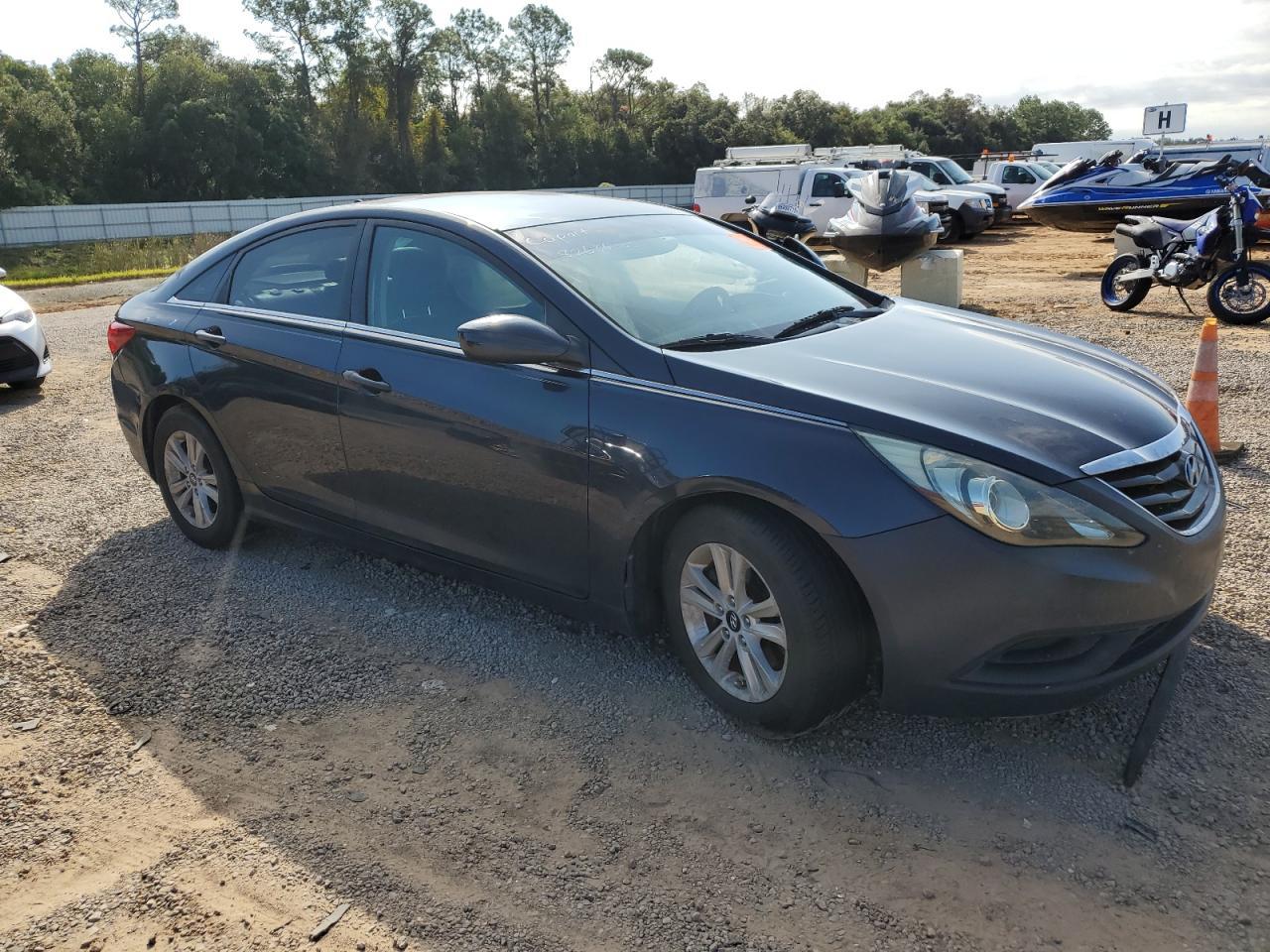 2011 Hyundai Sonata Gls - Image 4