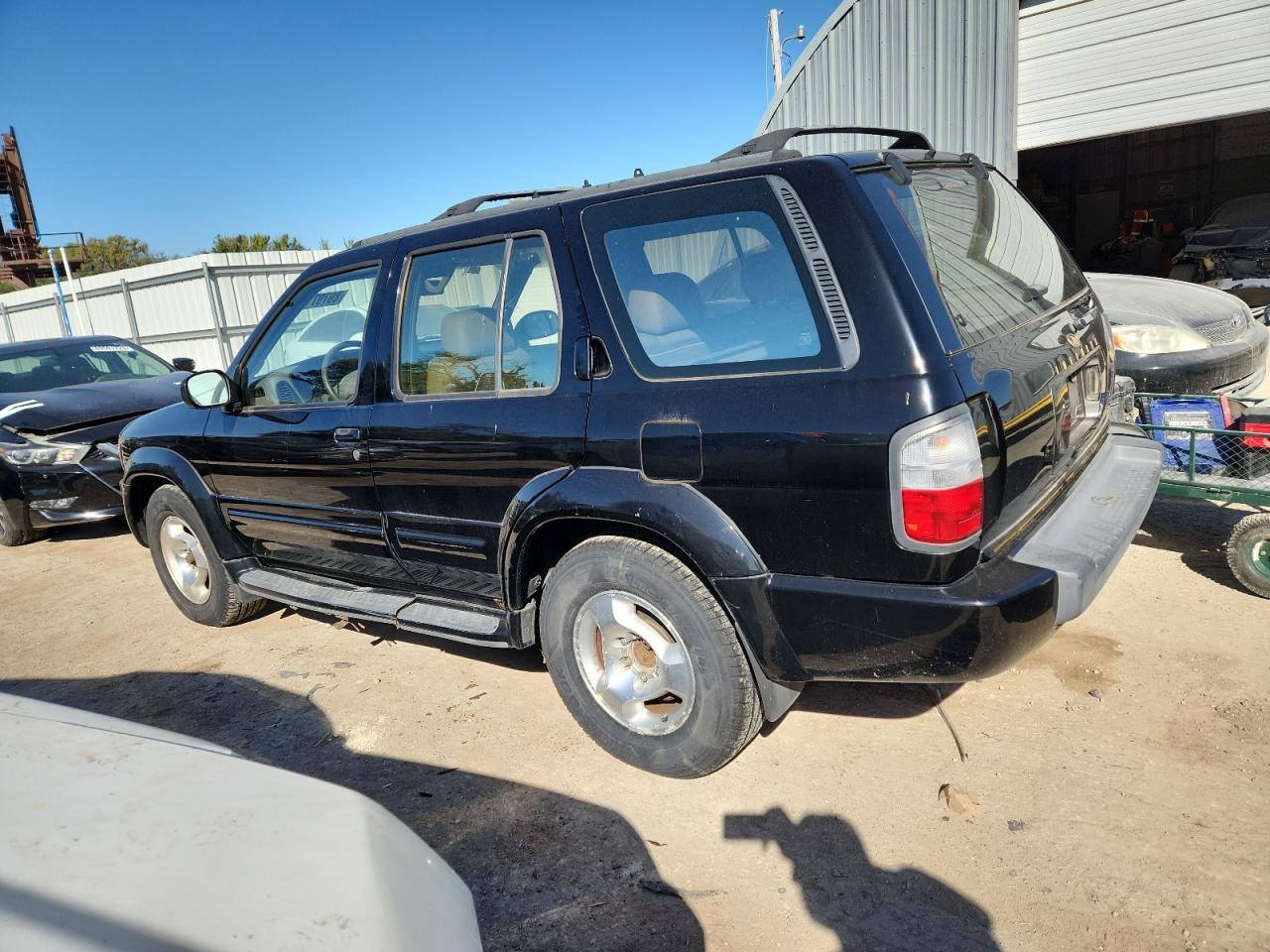 1998 Infiniti Qx4 - Фото 2