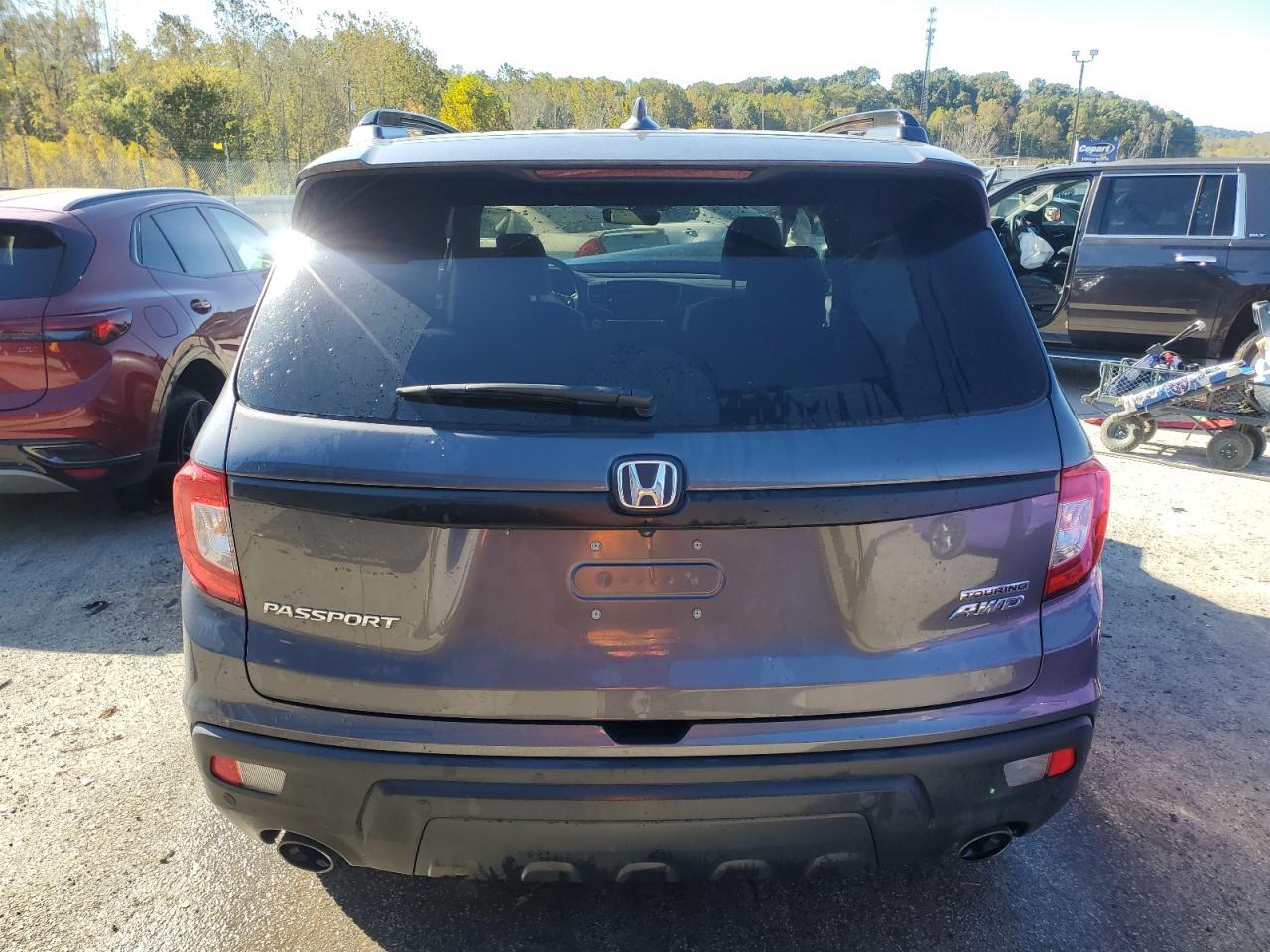 2019 Honda Passport Touring - Image 6